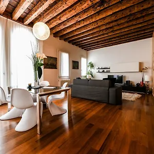 Frari Luxury , Venice Italy